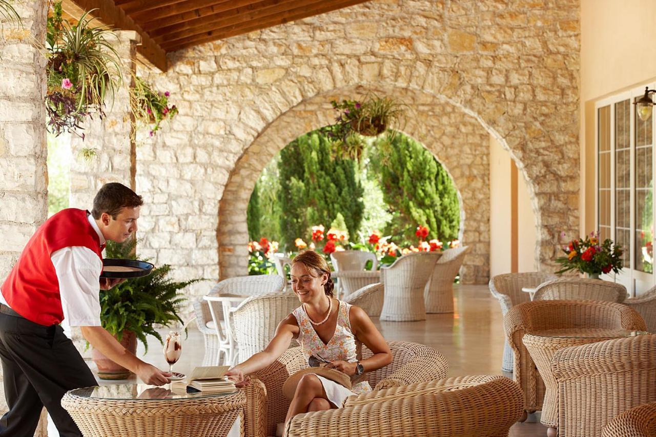 St.George'S Bay Country Club & Spa Akharávi Eksteriør bilde